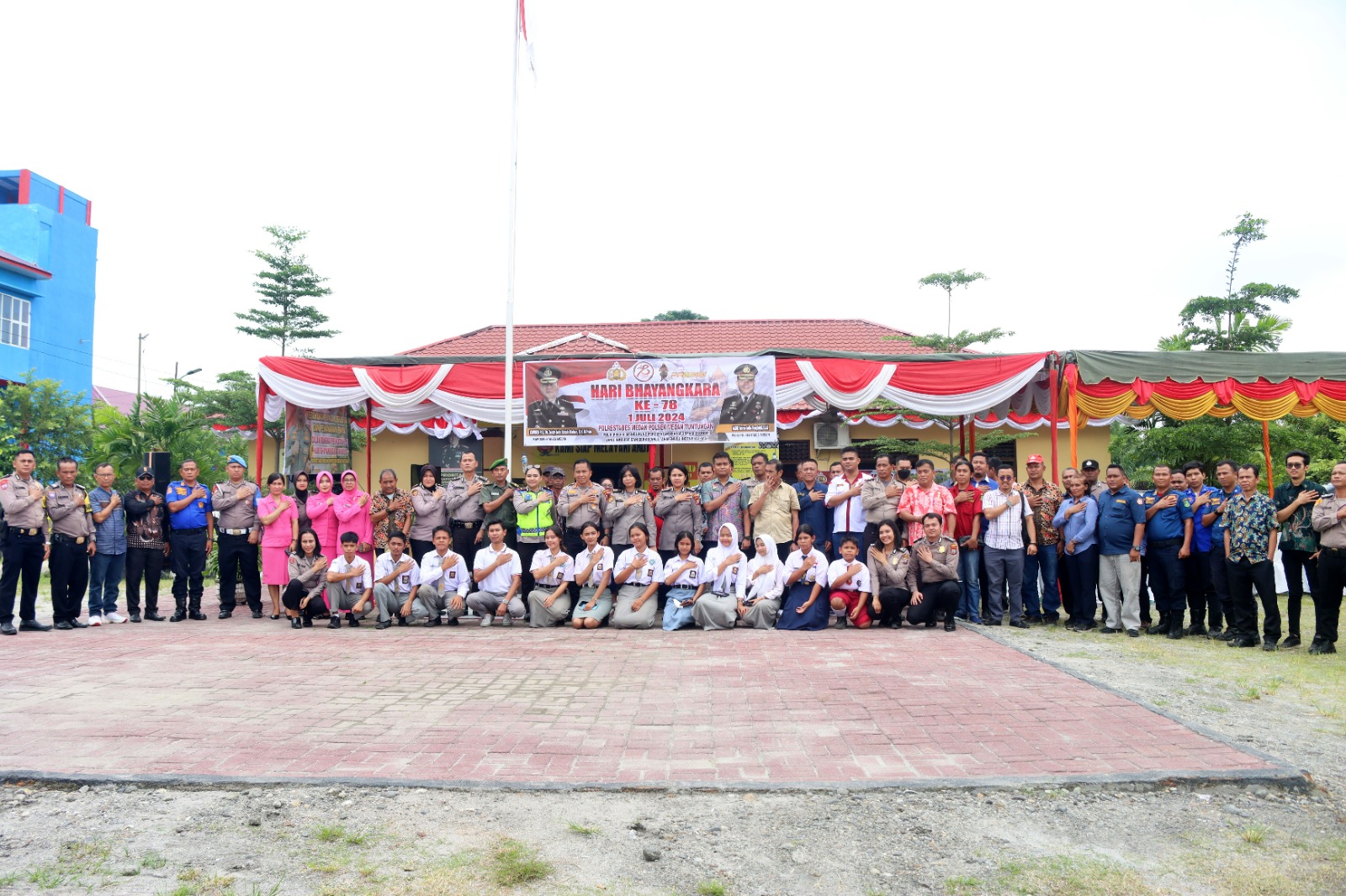Bakti Sosial Penanaman Pohon Sambut HUT Bhayangkara Ke - 28 Tahun 2024
